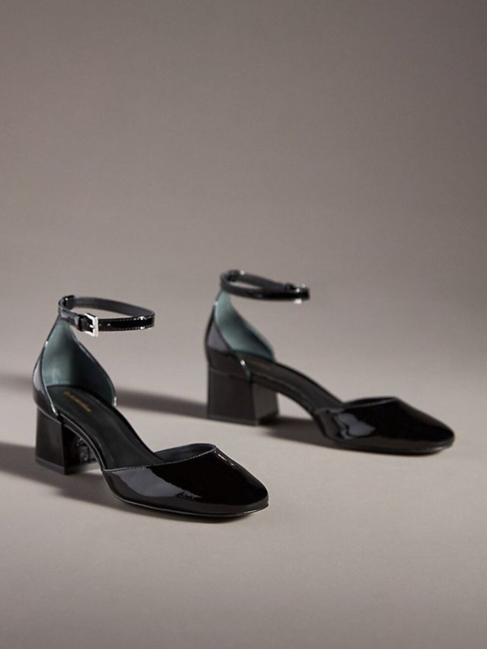 Reformation Mallori Closed Toe Heel Size 8